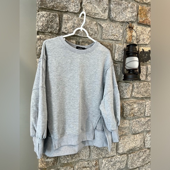 Women’s Oversized Crewneck Sweatshirt - size S - Gray - Picture 2 of 7